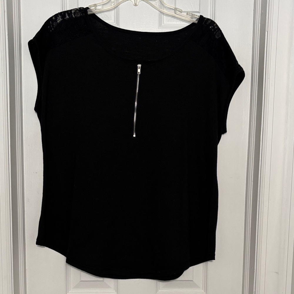 Black Women's Top with Zipper Detail
